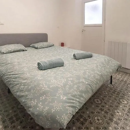 1 Bedroom Awesome In Berck